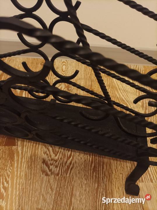 Gazetownik metalowy kuty Sterdyń