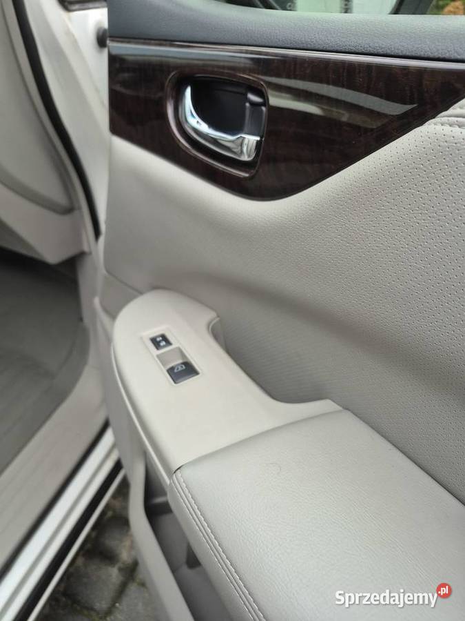 nissan quest 7 osób bezwypadkowy