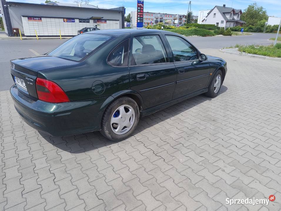 Sprzedam Opel Vectra b 99 16 benzyna ładna radio Vectra Damasławek
