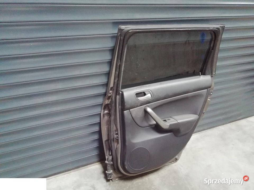 HONDA ACCORD VII 2005 KOMBI DRZWI PRAWY TYŁ Kozubszczyzna