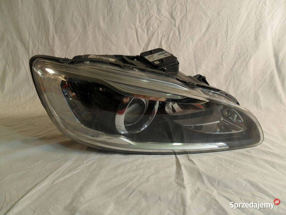 Reflektor Przód strona prawa Volvo V60 B01720049 Nowy Tomyśl sprzedam