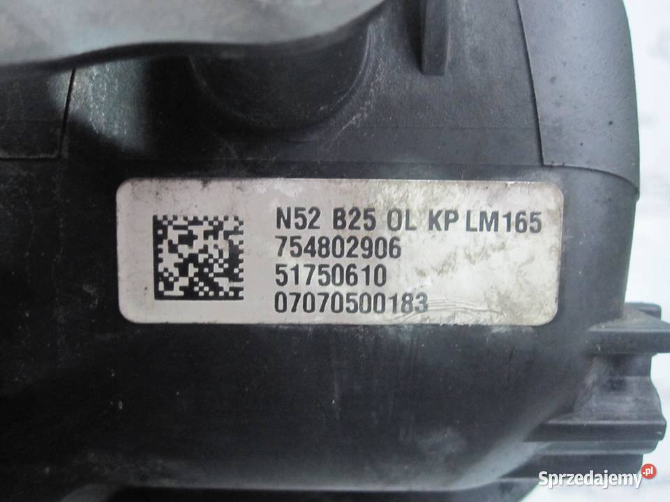 BMW E90 E60 25 B 07r kolektor ssący 7548029