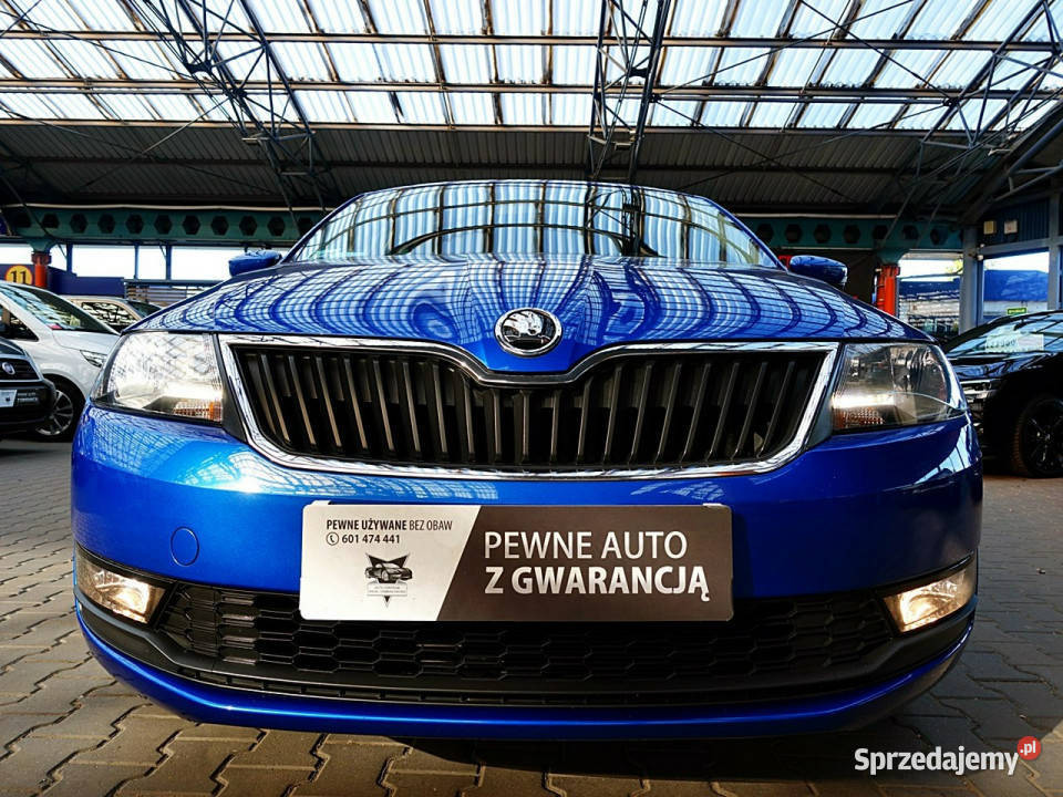 koda RAPID LEDPODGRZEWANE FoteleParktronik 3Lata aluminiowe felgi