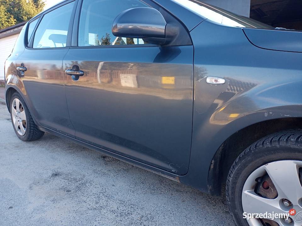 Kia ceed benzyna 16 2007 świętokrzyskie sprzedam