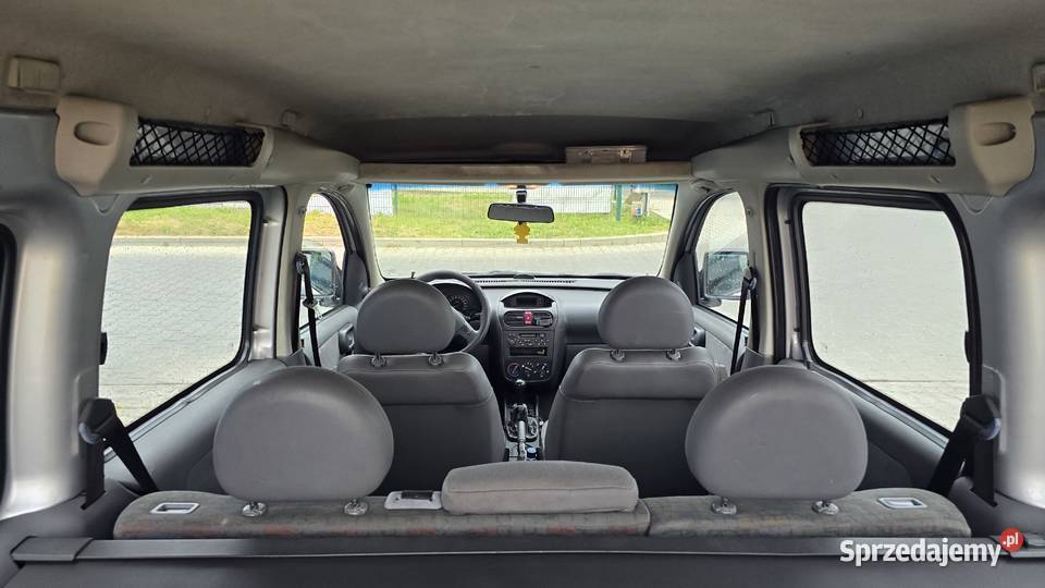 Opel Combo C Tour lpg 252km Zabawa