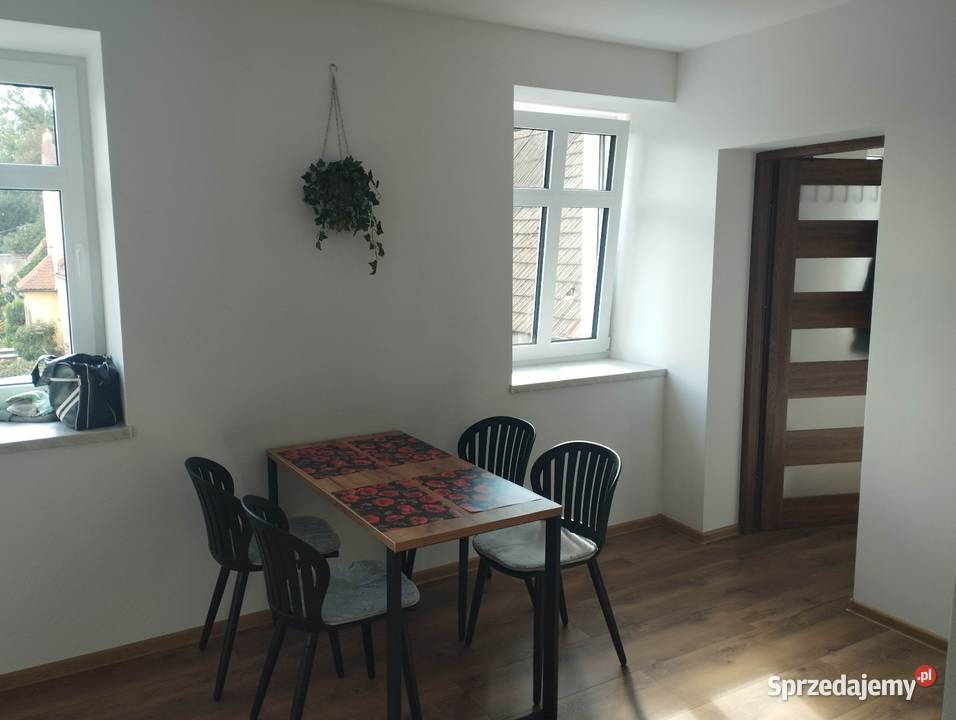 Bezpośrednio duże bezczynszowe mieszkanie z Nieruchomości Henryków