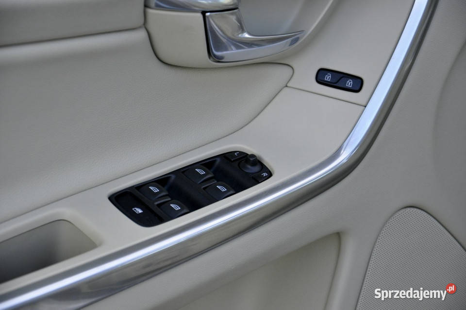 Volvo XC 60 25T5 254 mazowieckie