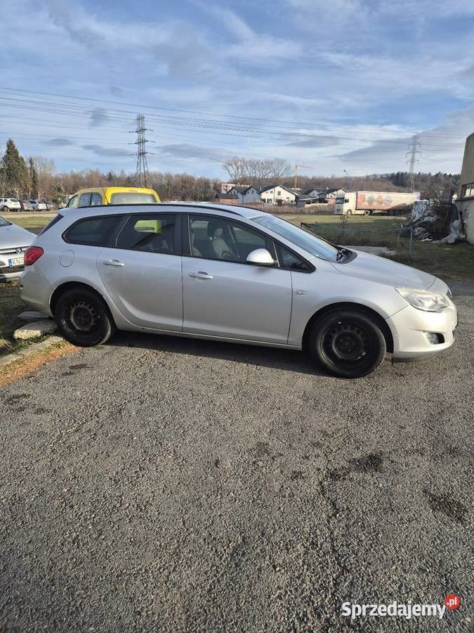 Opel Astra J 2011 17 CRDI
