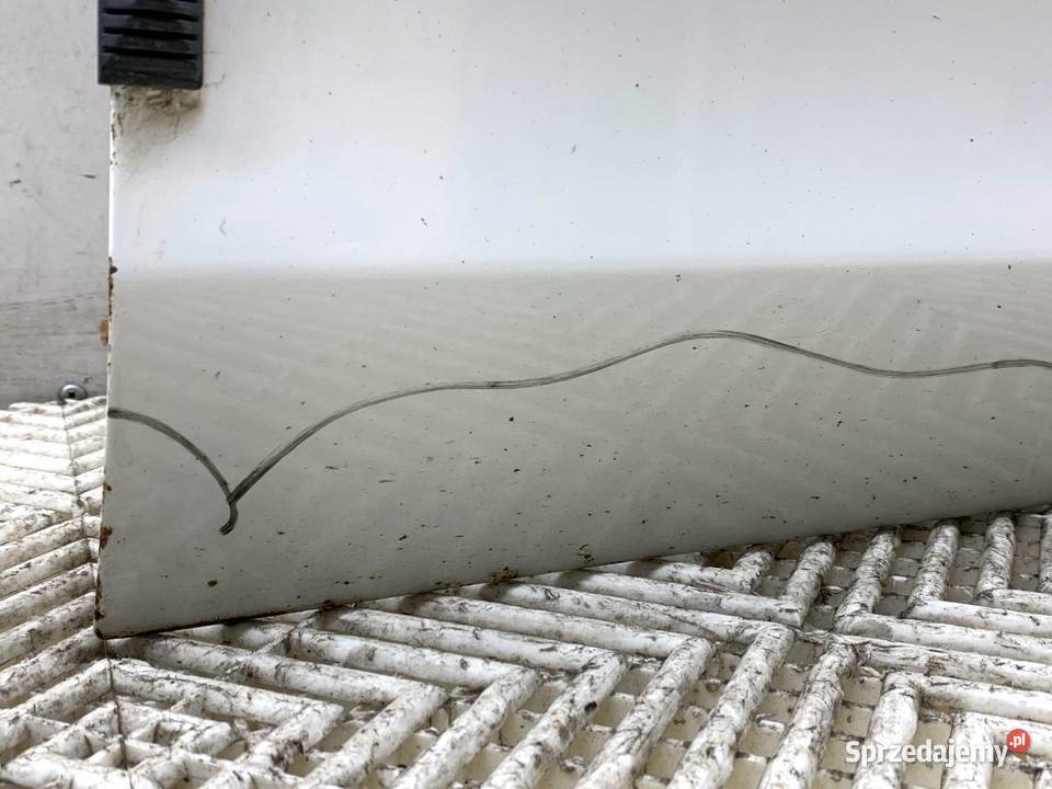 DRZWI PRAWY PRZÓD MITSUBISHI LANCER VIII osobowe