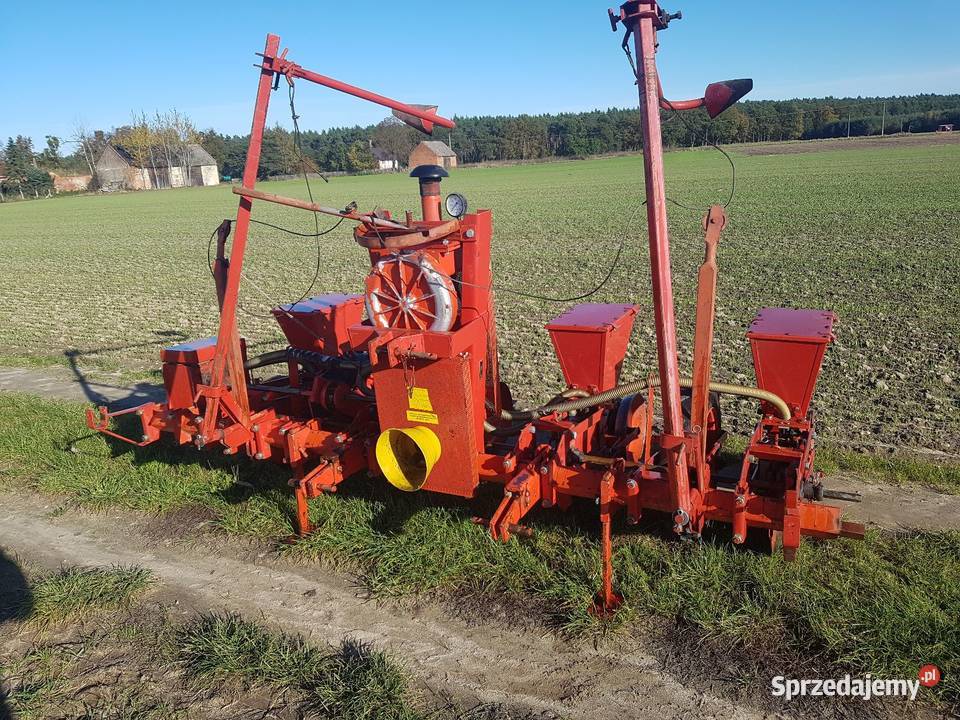Siewnik do Kukurydzy Becker Korfantów sprzedam