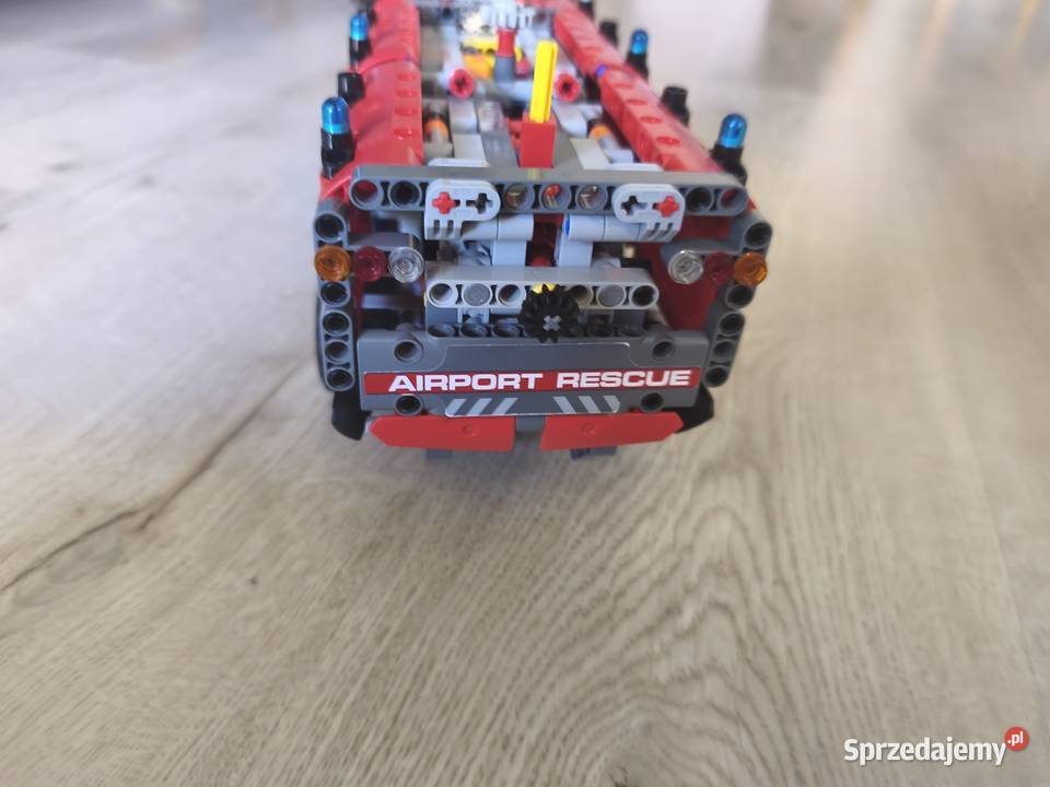 LEGO Technic 42068 Pojazd straży pożarnej łódzkie Bełchatów