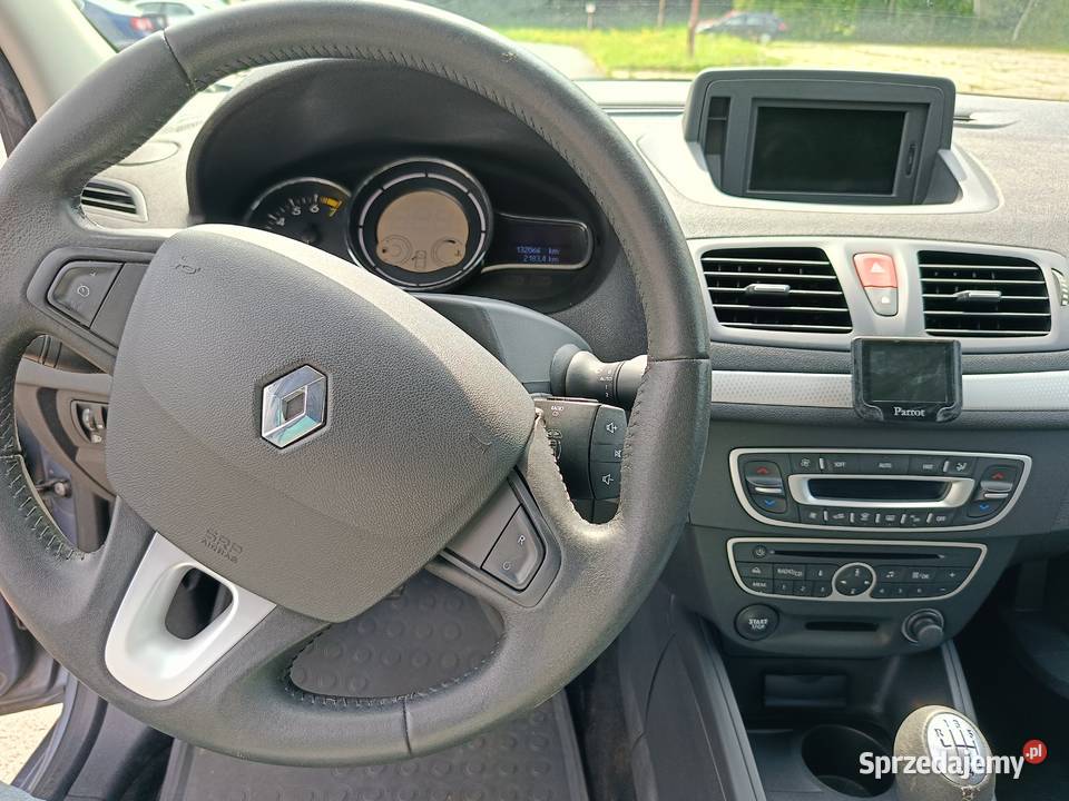 Renault Megane 14 TCE Benzyna Bose Edition NISKI 1397cm3