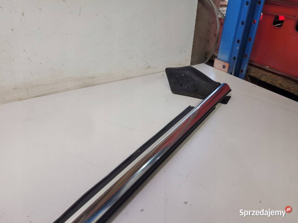 LISTWA CHROM DRZWI P PRZÓD AUDI A8 D4 4H0853284B Przystajń