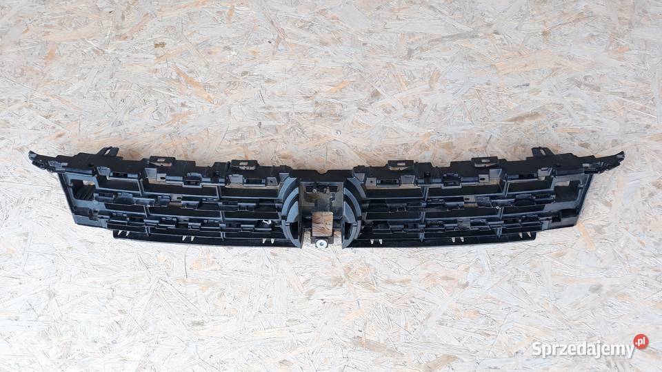 VW ARTEON WZMOCNIENIE GRILLA ATRAPY PRZÓD Zatom Stary