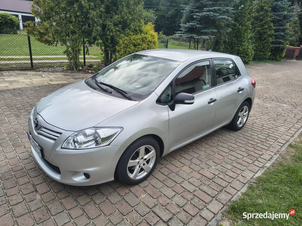 Toyota Auris 14D4d 2013r 150 przebieg auto ponad Płock sprzedam