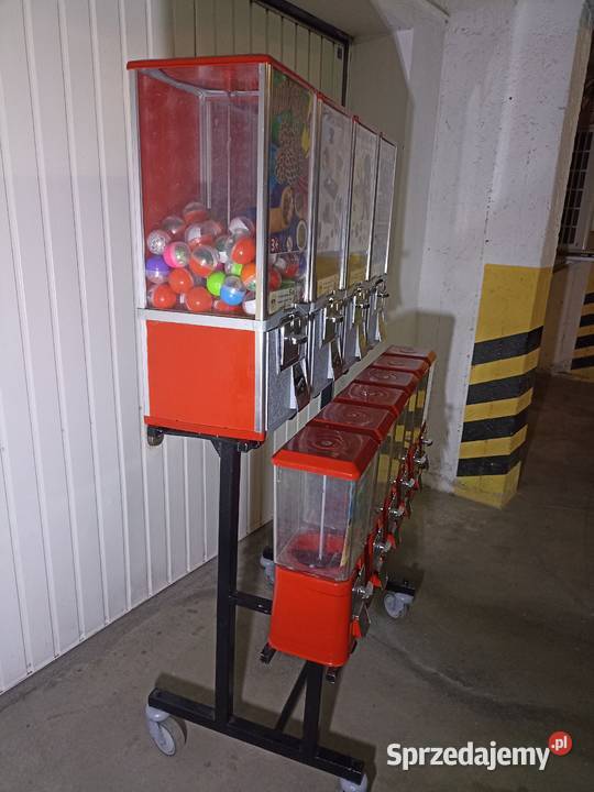 Automat do sprzedaży zabawek i pamiątek w Kołobrzeg