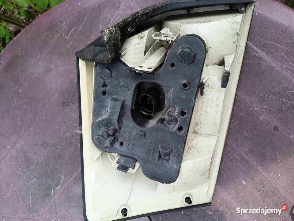 Lampa audi A4 B6 prawa sedan śląskie Gliwice
