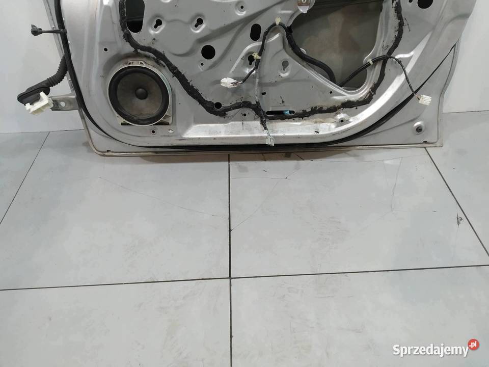DRZWI PRAWE PRZÓD NH700M Honda FRV I 20042009