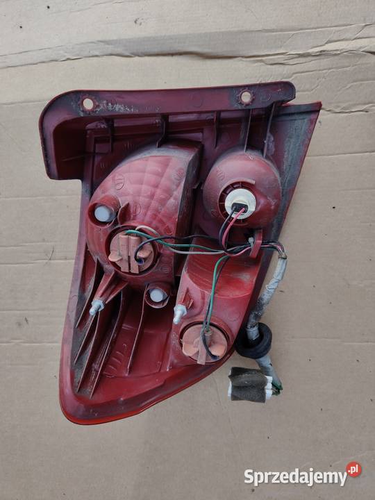 Lampa prawa tył Hyundai Getz Rok produkcji 2003 Wińsko