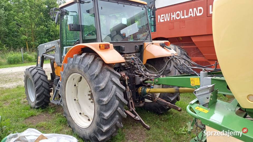 Renault Celtis 426RC z ładowaczem czołowym Siedlce