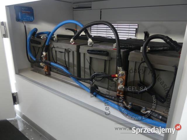 AUTOSKLEP FOOD TRUCK PEUGEOT BOXER 22 BLUEHDI diesel Magnice