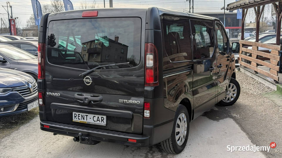 Opel Vivaro BUS 8Osób 16D125OPŁACONYBezwypadkowy Częstochowa