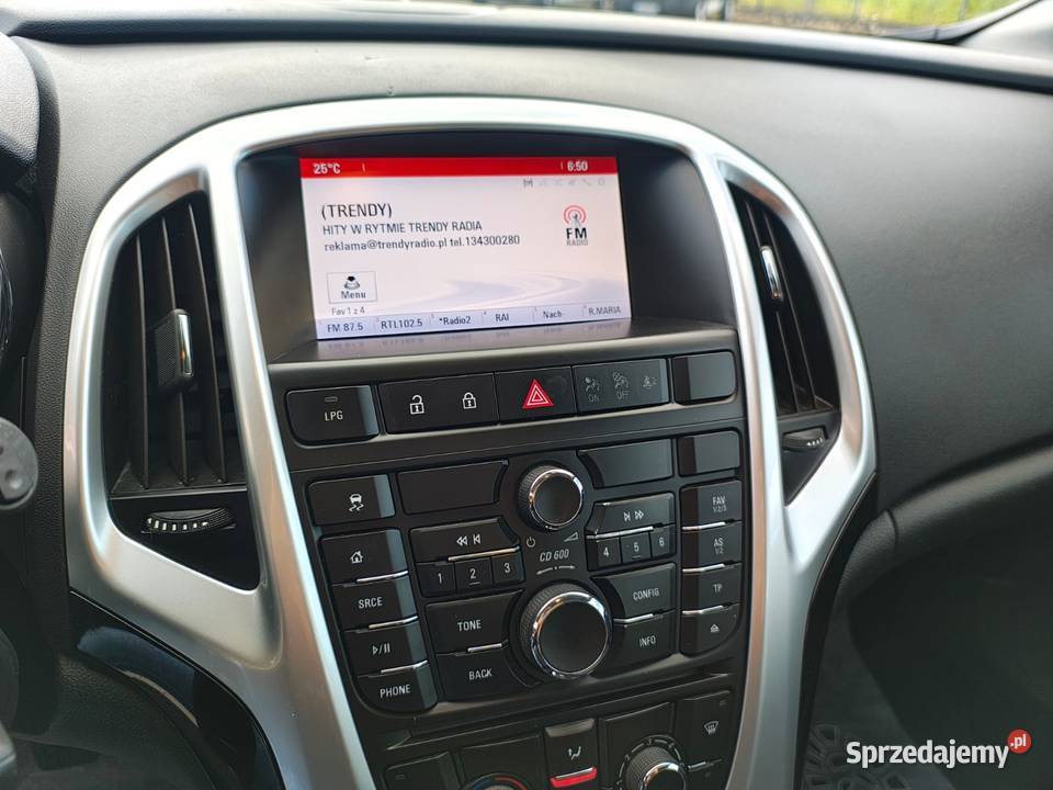 Opel Astra Sport Tourer 14BenzynaLPG Niski 140KM Zarszyn