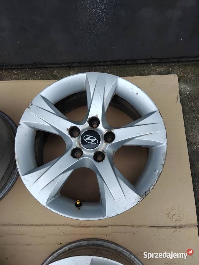 Hyundai i40 felgi aluminiowe 7jx16 5x1443 Mosina