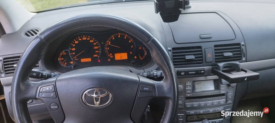 Toyota Avensis t25 18 vvti zarejestrowana manualna