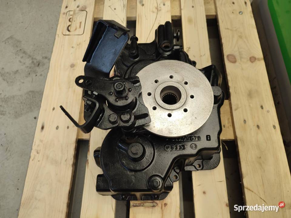 Obudowa skrzyni Manitou MLT COMT42024CYA70678 Wilkowo