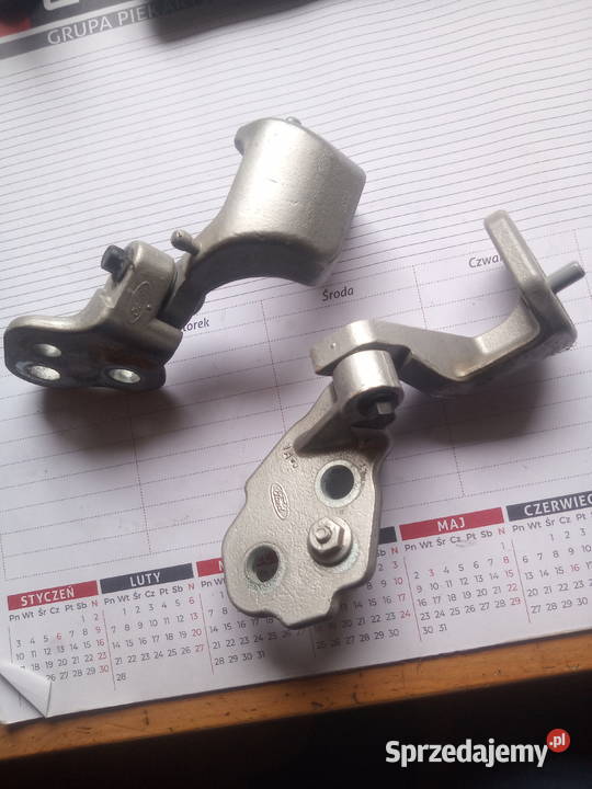 Zawiasy drzwi lewych kierowcy Ford Transit MK8 Lubliniec sprzedam