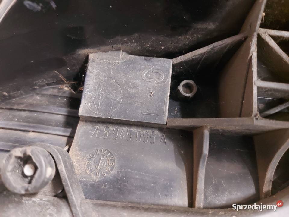 CAYENNE I 7L5 12r lampa lewa tył 7L5945095A Kielce