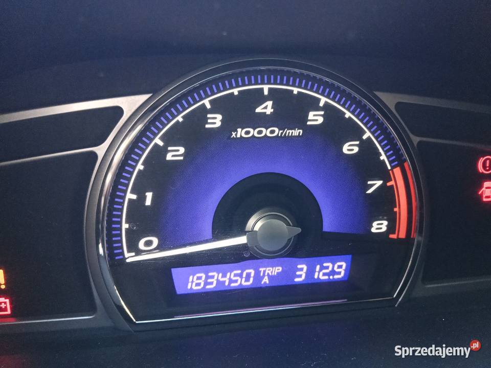 Sprzedam Hondę Civic VIII 18 Benz Damasławek