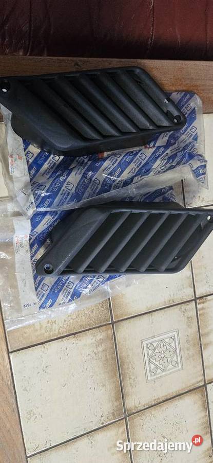 OryginałNoweWloty powietrza Fiat 126p ST osłony Kratki nawiewu Barlinek