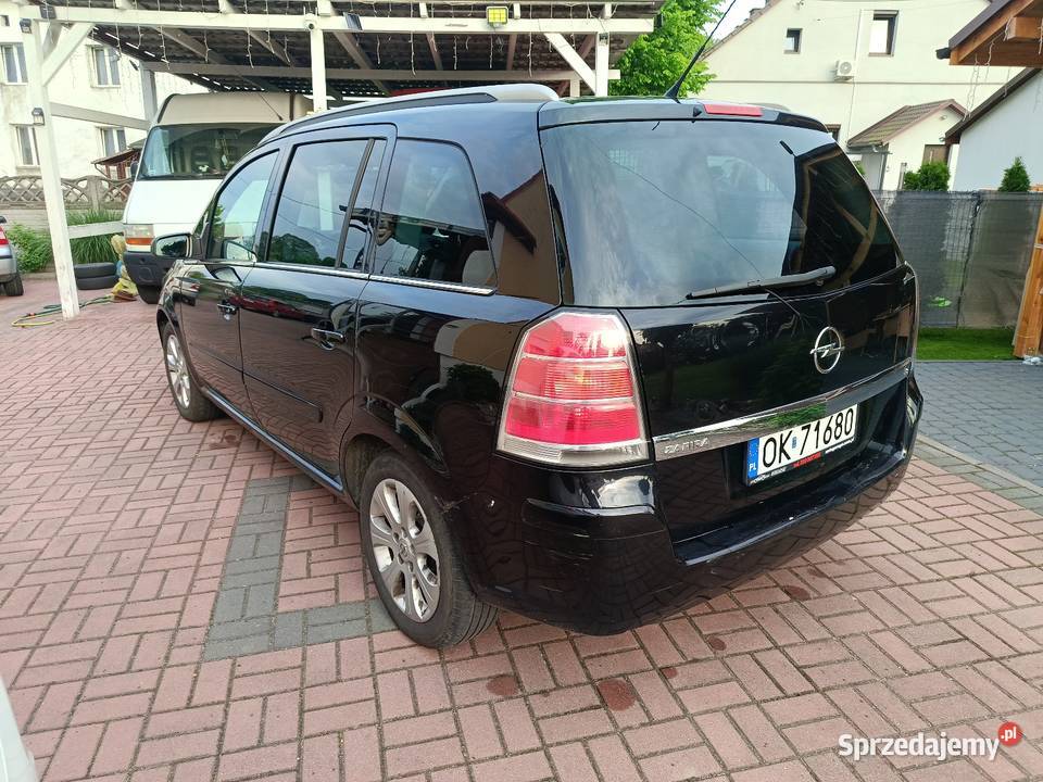 Opel Zafira 18 Benzyna 7 Osobowy VAT marża Bierawa