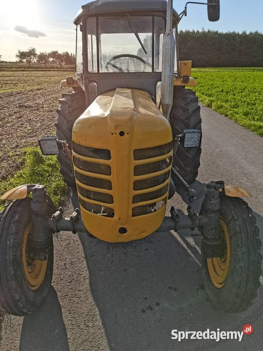 Sprzedam ciągnik Ursus 4011 stan Rożdżałów-Kolonia