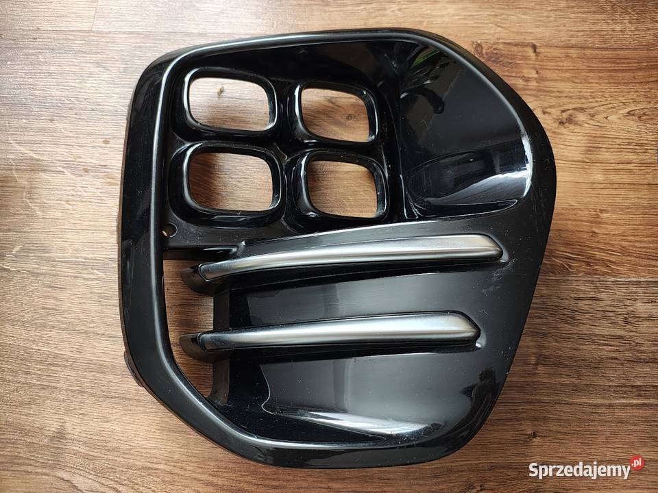 Osłona atrapa halogenu Kia Sportage IV Świnna