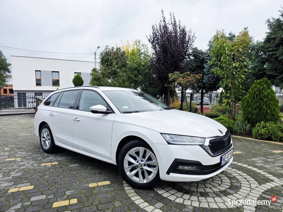 KODA Octavia 15 TSI Ambition ACT Kombi 150 Full czujnik parkowania