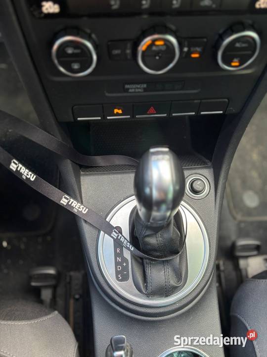 VW Beetle 2011r benzyna 200 automat FAKTURA Kowale sprzedam