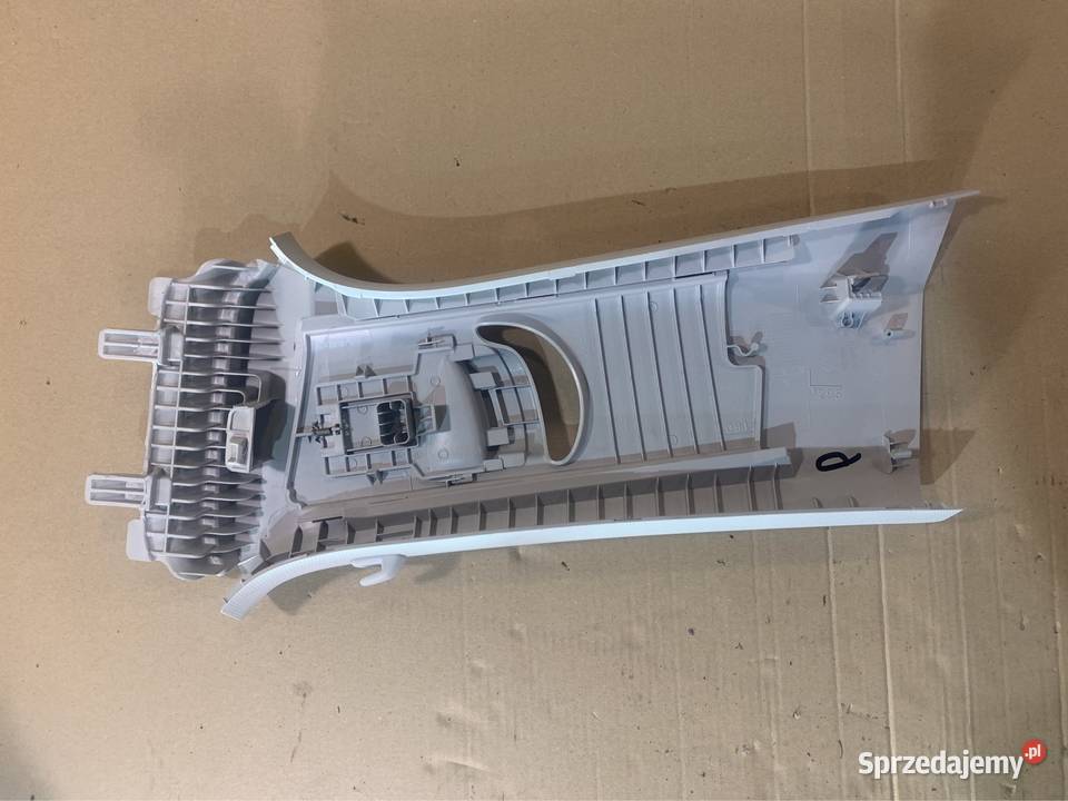 Osłona słupka prawa 2GA868312 vw troc Szczecin
