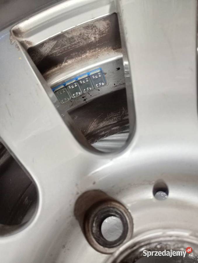 Felg aluminiowe i Mercedes 16 z oponami Średnica 16" Białystok