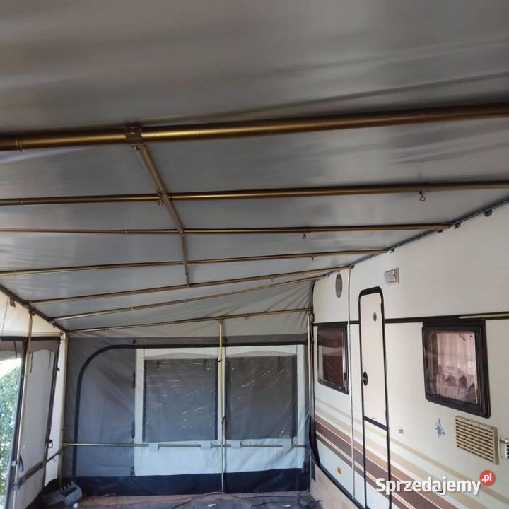 Przyczepa kempingowa z przedsionkiem Kempingowe Kempingowe