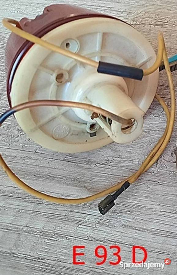 Lampa lampy pozycyjne czerwone klosz E 92E E93D Oświetlenie Ostrów Wielkopolski sprzedam
