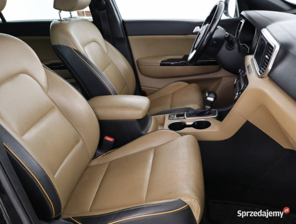 Kia Sportage 16 CRDi asystent pasa ruchu Bielany Wrocławskie