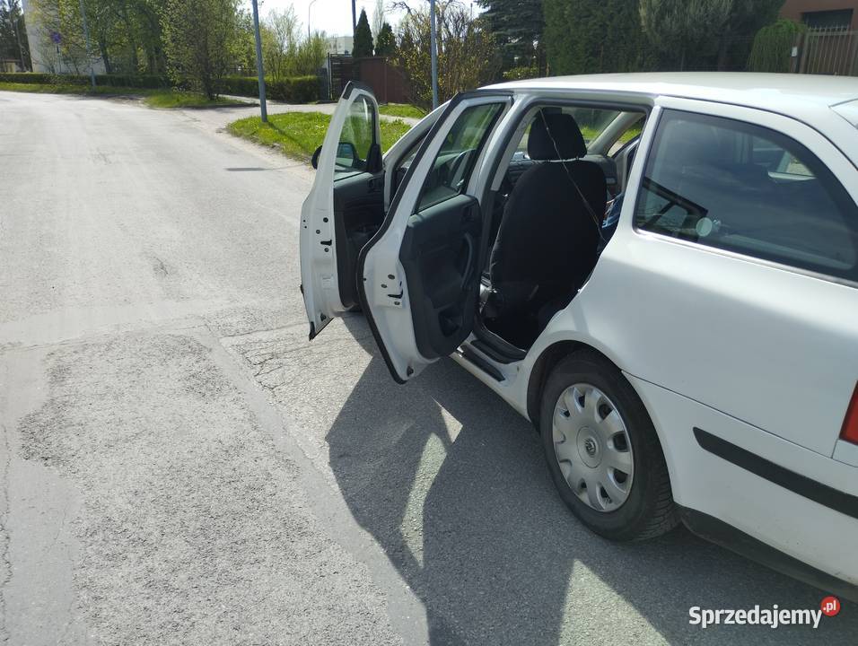 sprzedam skodę octavię combi 2 lpg 1600 poj mpi Kielce