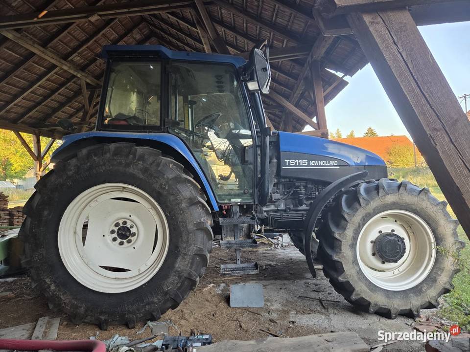Sprzedam Ciągnik Holland ts115 Skrzynia biegów Manualna Oława