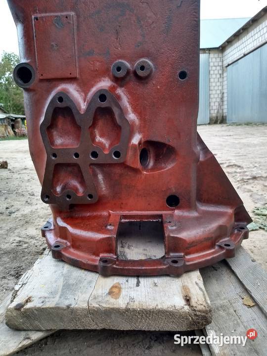 obudowa skrzyni c330m nieuszkodzony Fajsławice