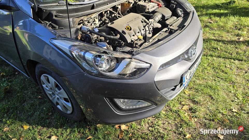 Hyundai i30 14 LPG 2013r 260 lekko uszkodzony 4/5