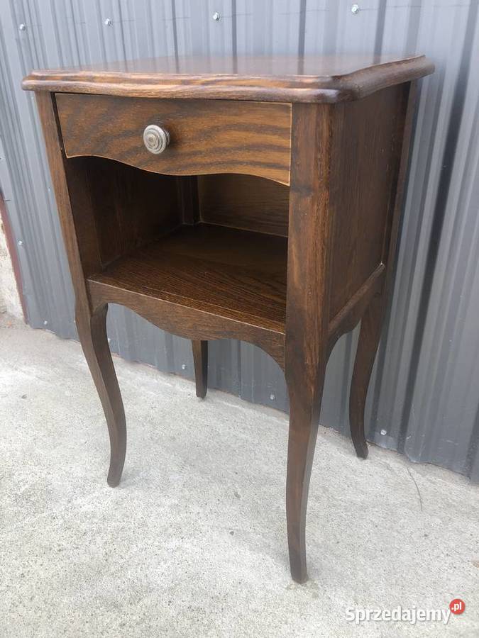 Ładna szafka stoliczek