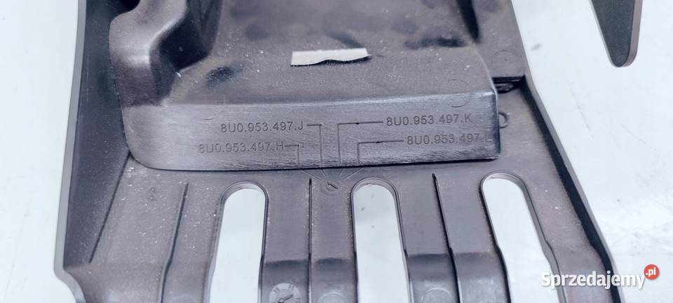 OSŁONA KOLUMNY KIEROWNICY AUDI Q3 8U0953497H Przystajń sprzedam